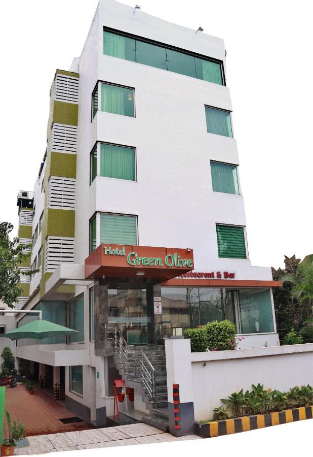 Hotel Green Olive Аурангабад Екстериор снимка