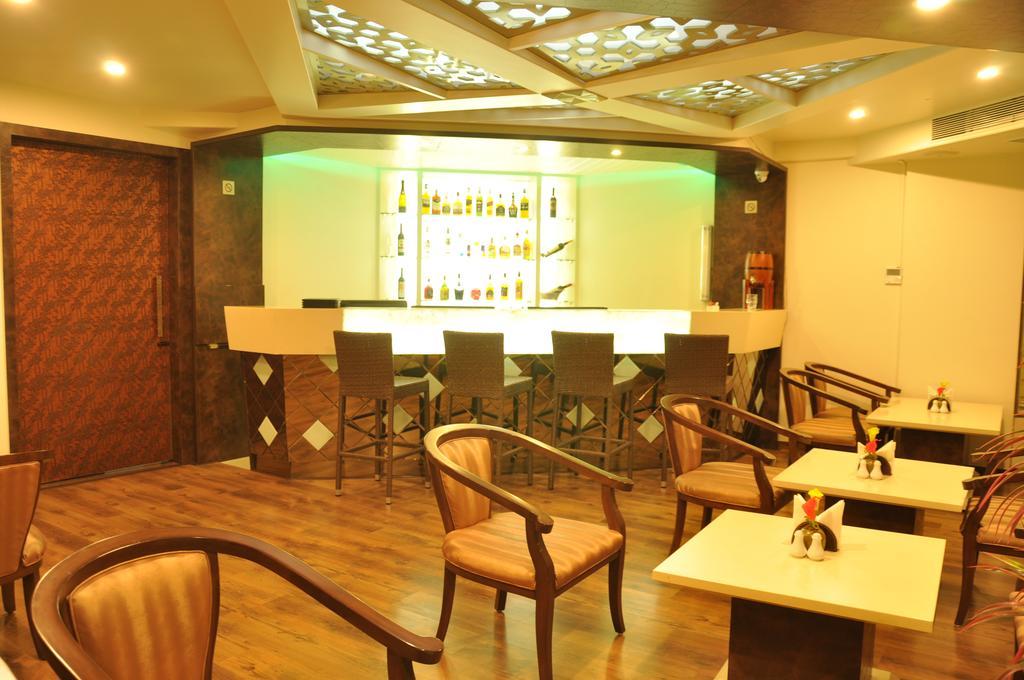 Hotel Green Olive Аурангабад Екстериор снимка