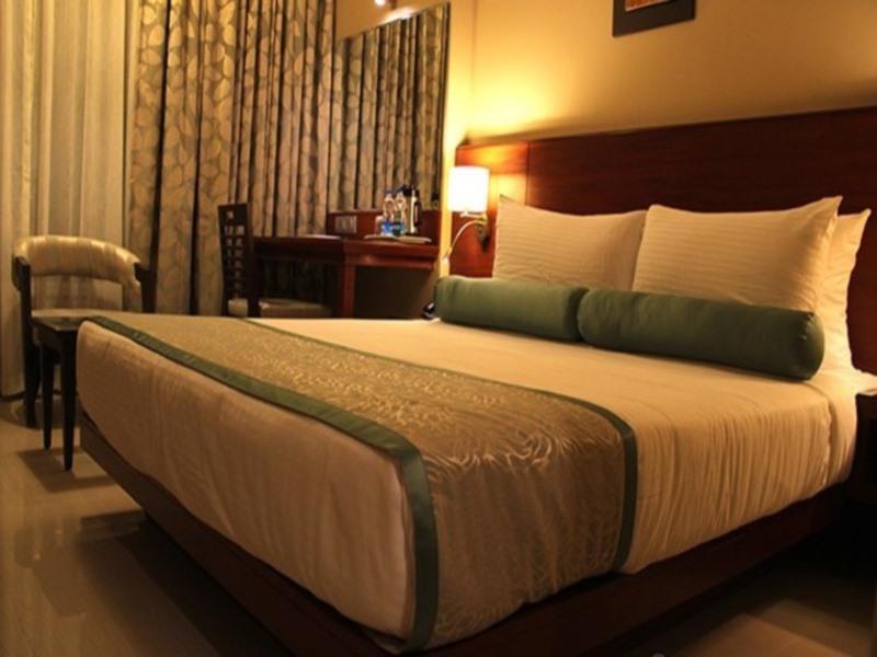 Hotel Green Olive Аурангабад Екстериор снимка